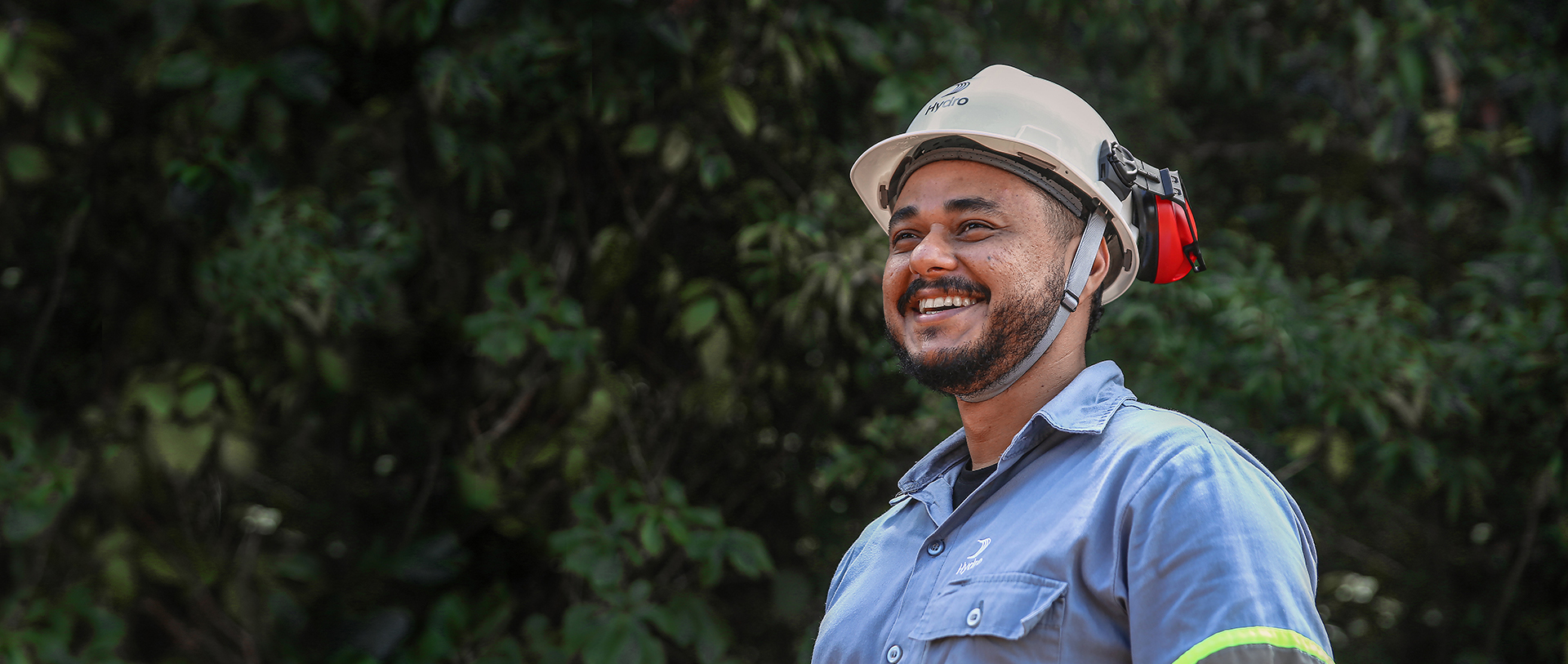 Hydro employee wearing a helmet